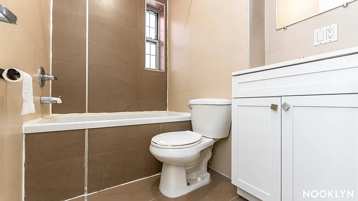 Rented by Nooklyn NYC LLC | media 36