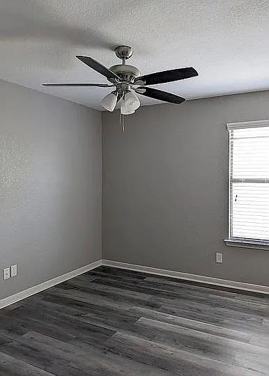 7703 Redstone Mnr — Photo 16