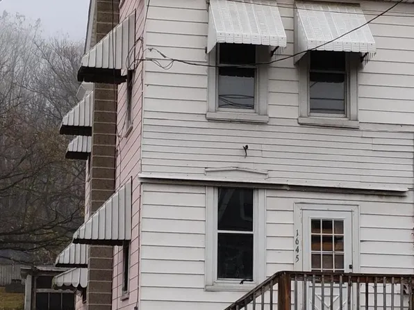 1645 E Grand Ave, Tower City, PA 17980