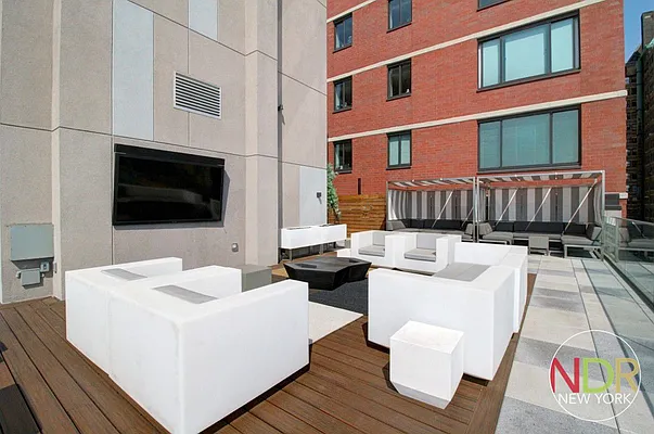 Rented by Next Door Realty NYC | media 17