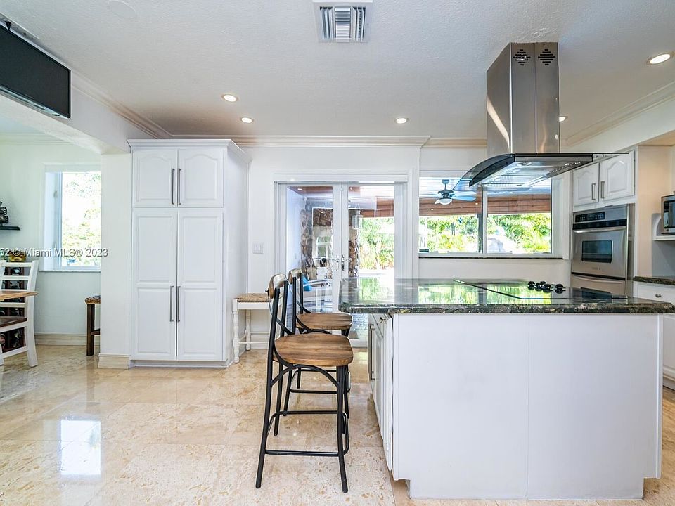 89E2B629-5C1D-42C0-B10C-FAE693AB27BE