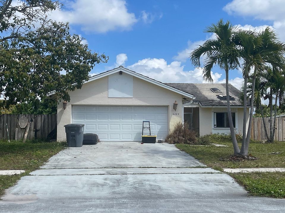 1st image of 6285 Country Fair Cir