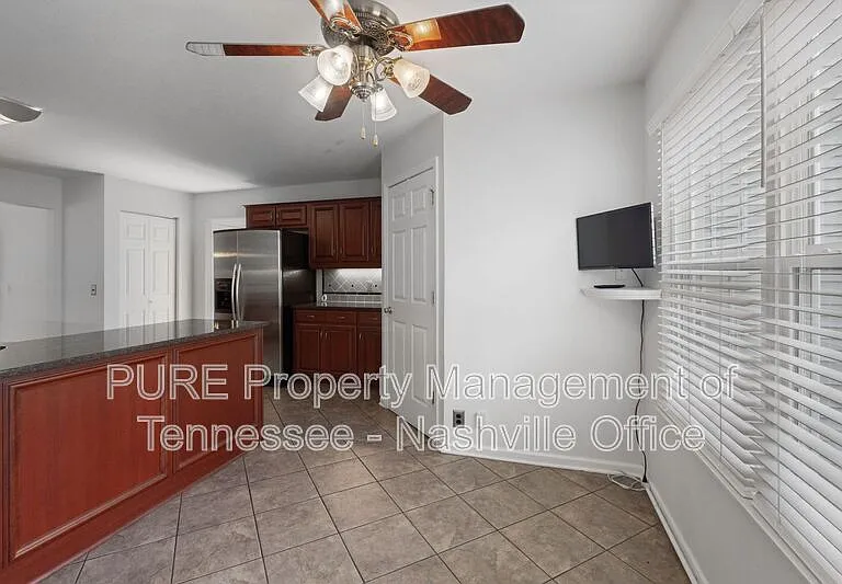 136 E Hbr — Photo 15