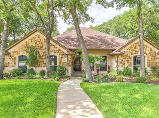1317 Spinnaker Ln, Azle, TX 76020