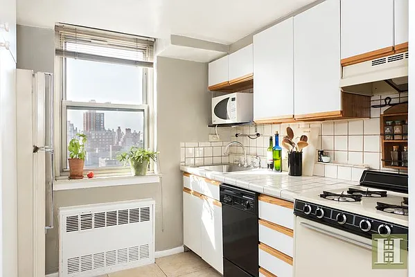 Sold by Halstead Real Estate | media 2