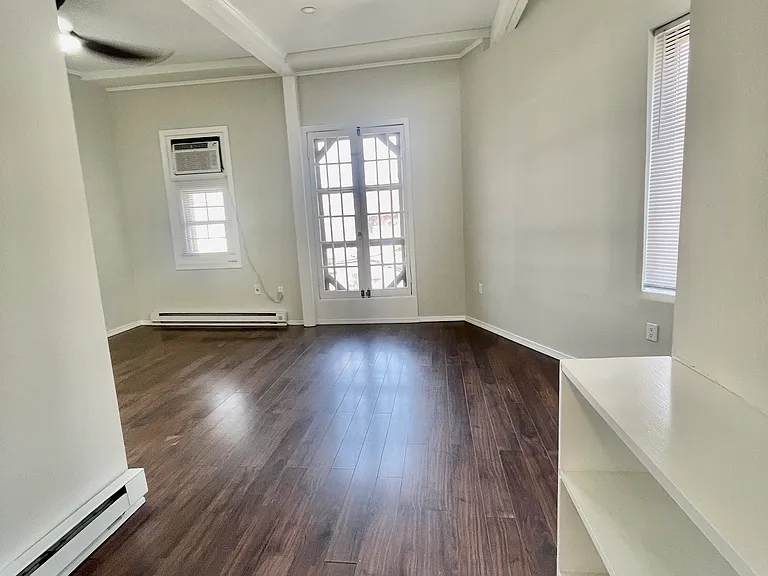 1005 Frankford Ave #2 — Photo 26