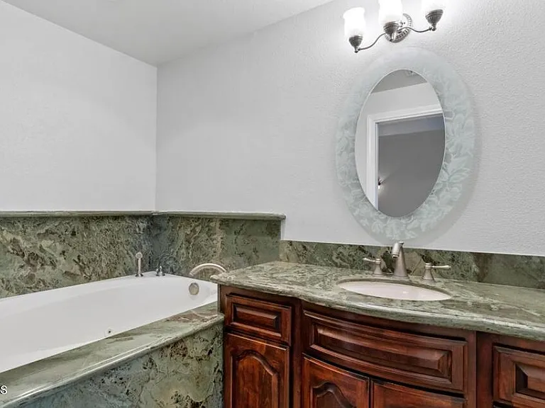 447 Santa Barbara Cir — Photo 13
