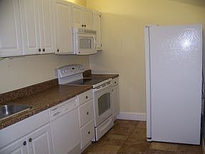5th image of 126 High St