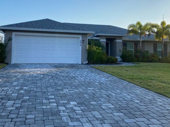 375 SW Vista Lake Dr