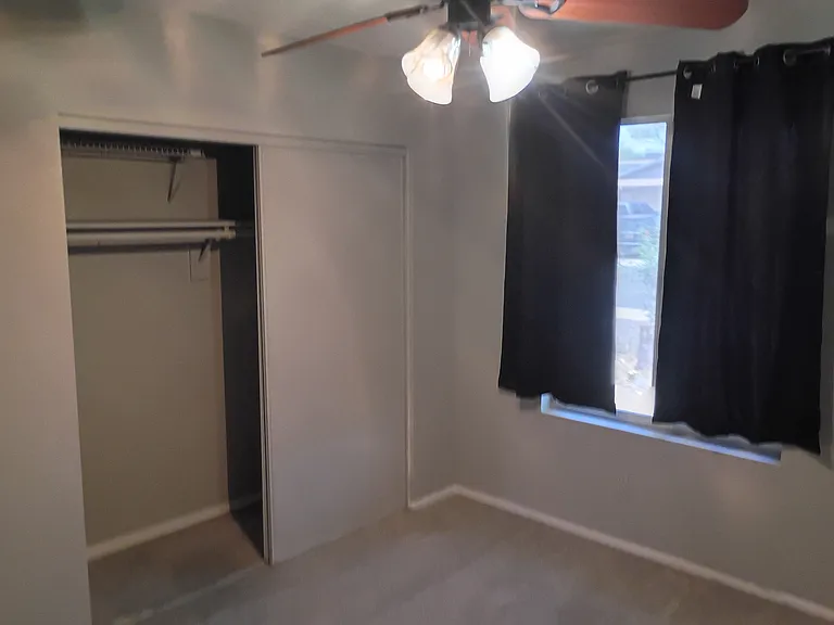 2806 N Evergreen St — Photo 20