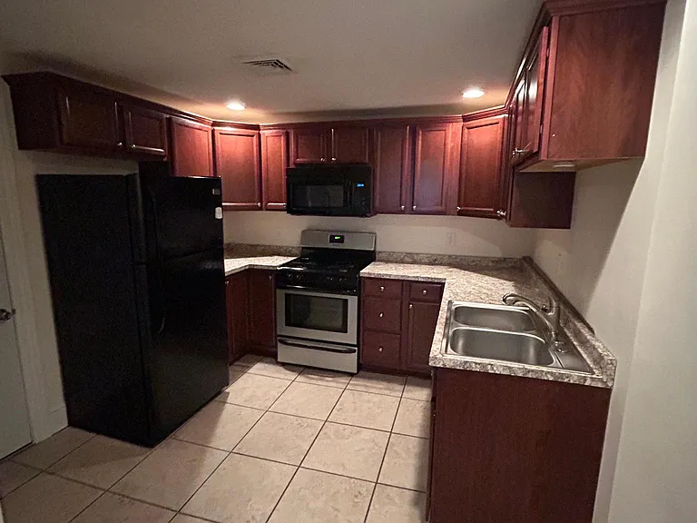 264 Union St #B — Photo 6