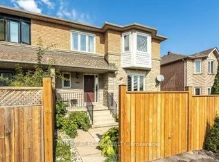 541 Walpole Cres, Newmarket, ON L3X 2A5