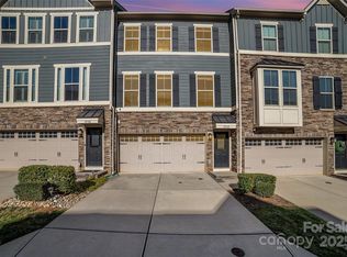 1932 Catkin Ln, Charlotte, NC 28205