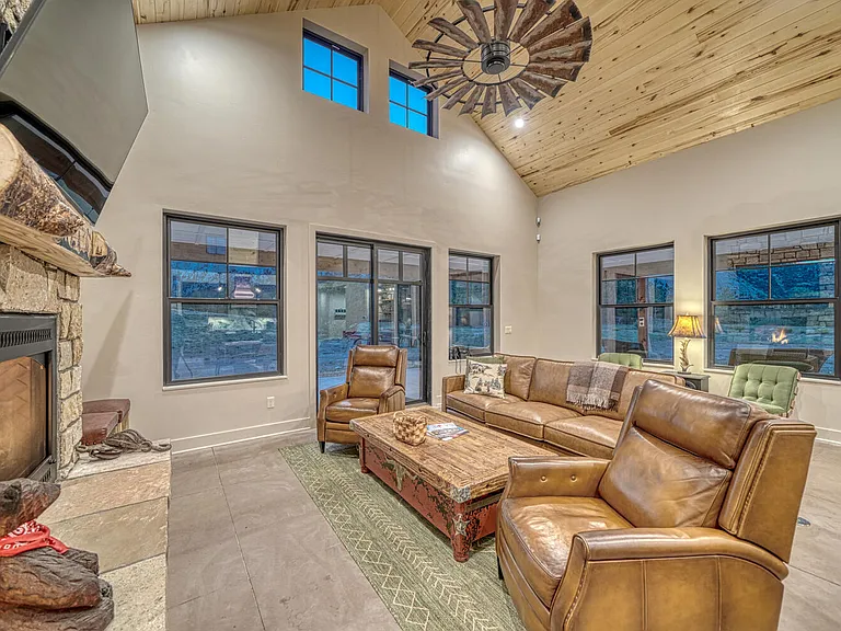 20904 Sunrise Cir — Photo 15