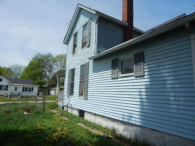 2nd image of 441 N Lemon Ave
