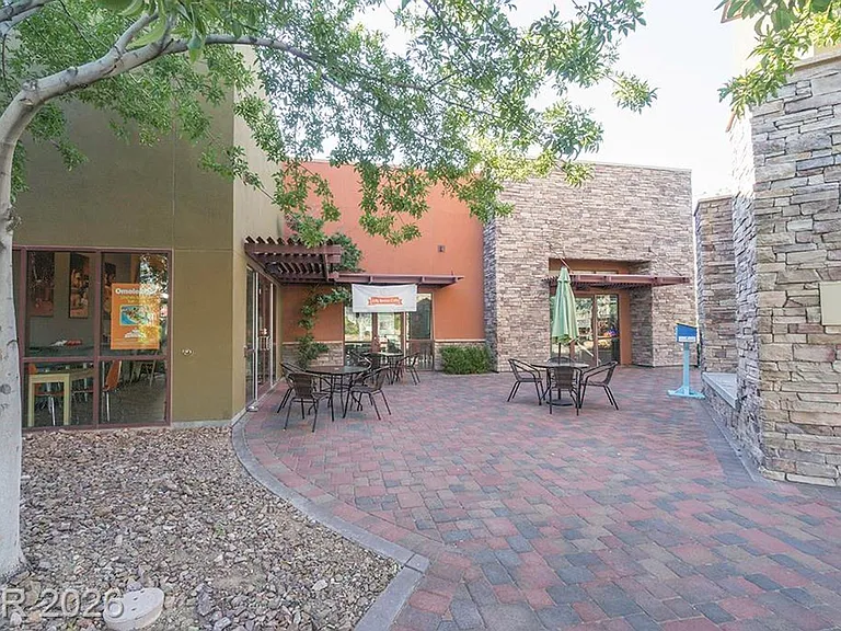 2321 Teatro Ave — Photo 48