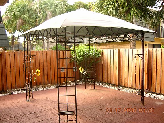 Courtyard w/ gazebo