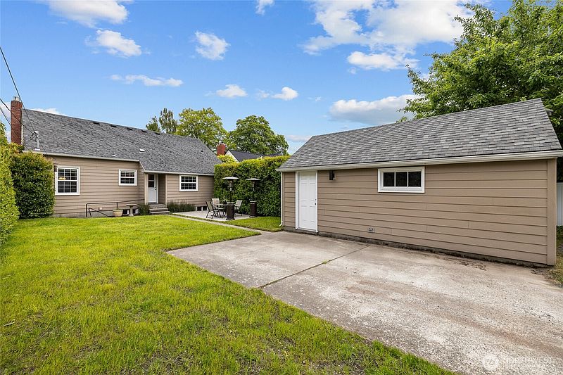 4th image of 4144 N 30th Street