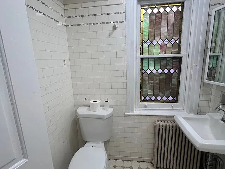 151 W Windsor St — Photo 15
