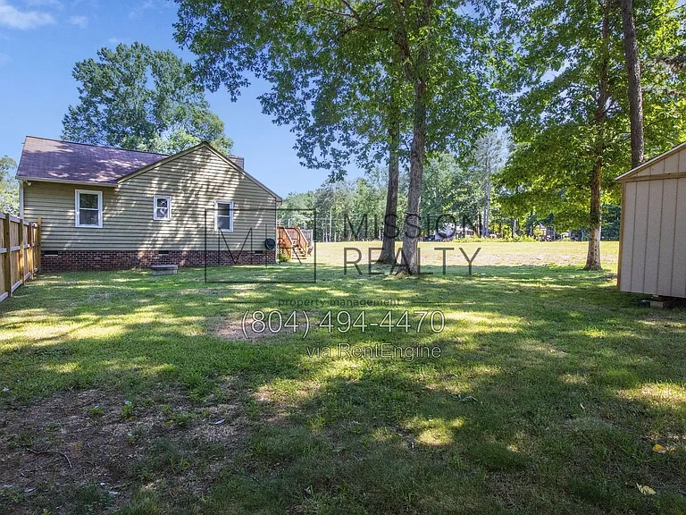 7750 Robinwood Dr — Photo 26