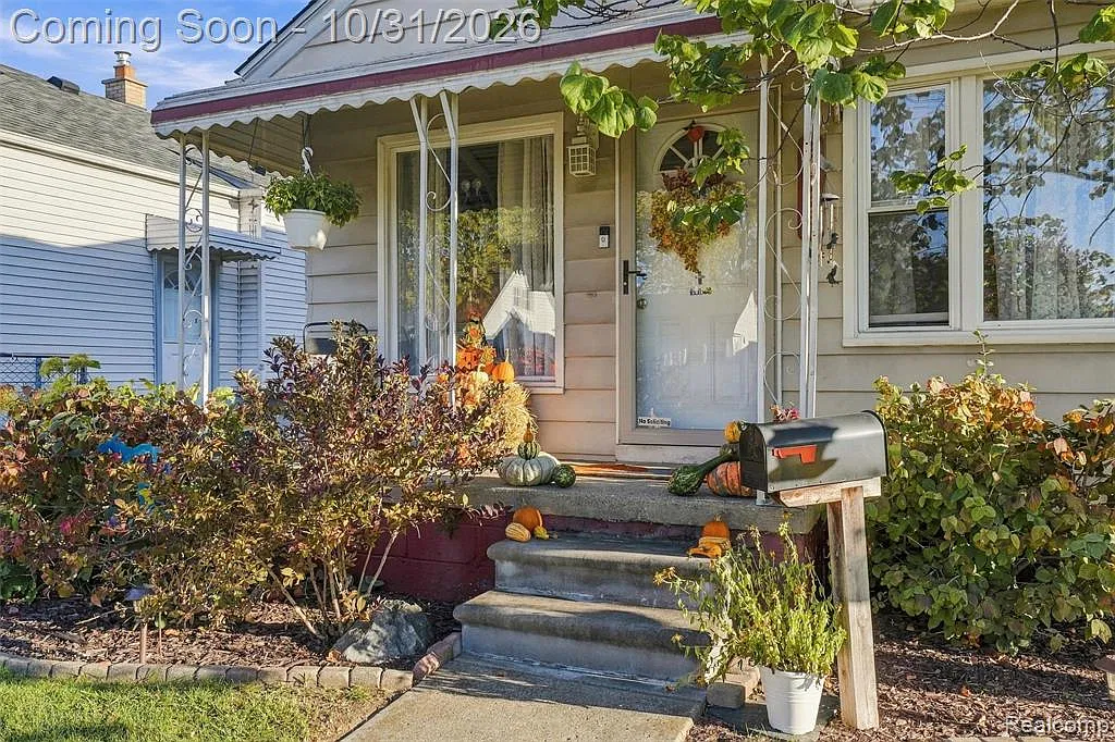 3 bed, 2.0 bath, 1726 sqft, $1,950 — Photo 3