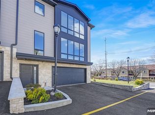 401 Grand Ave #A, Leonia, NJ
