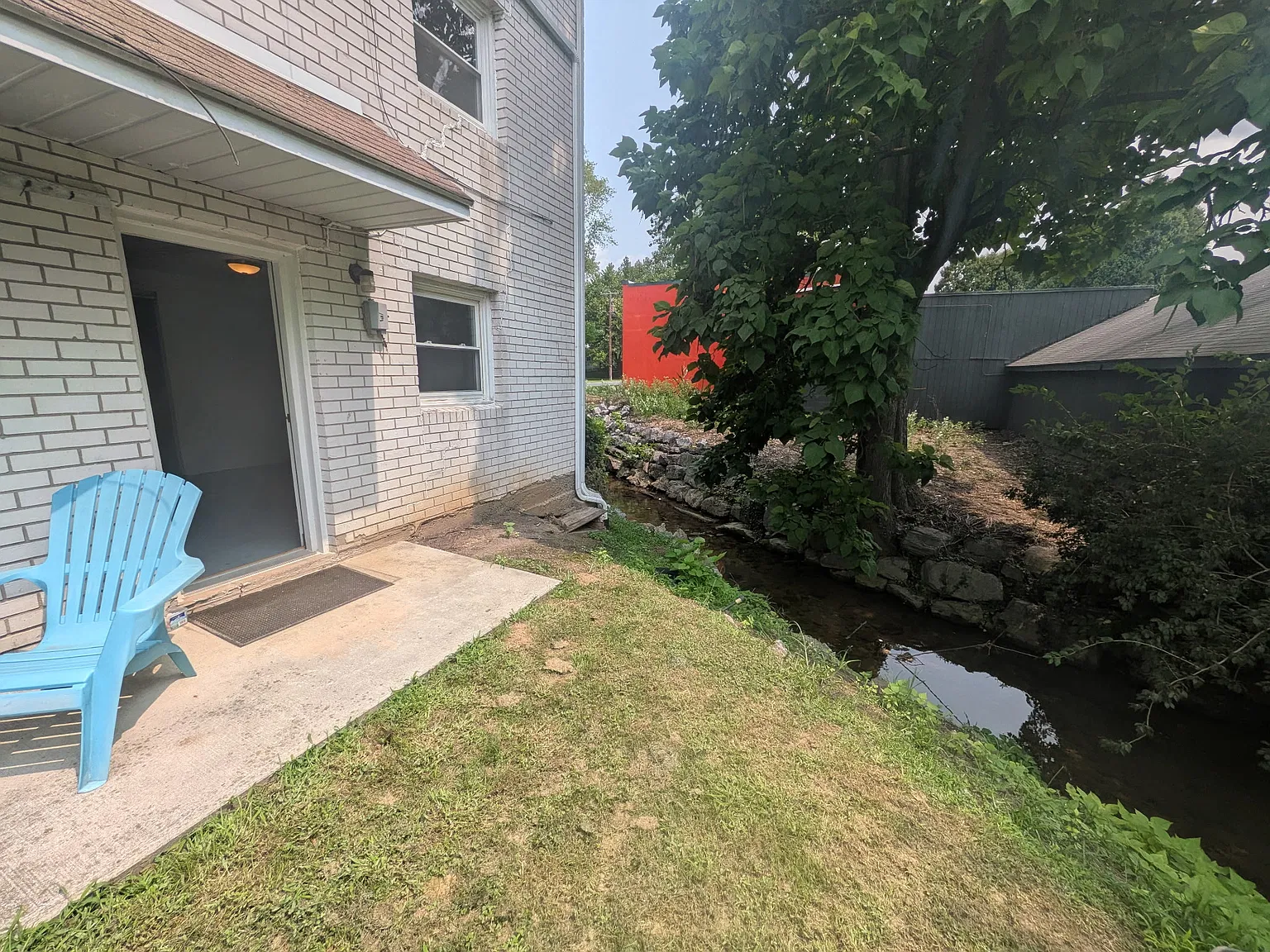 2 bed, $950 — Photo 2