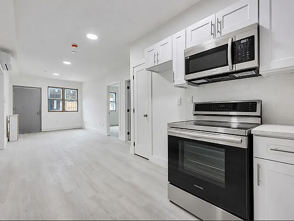 5th image of 431 Warwick St #3J