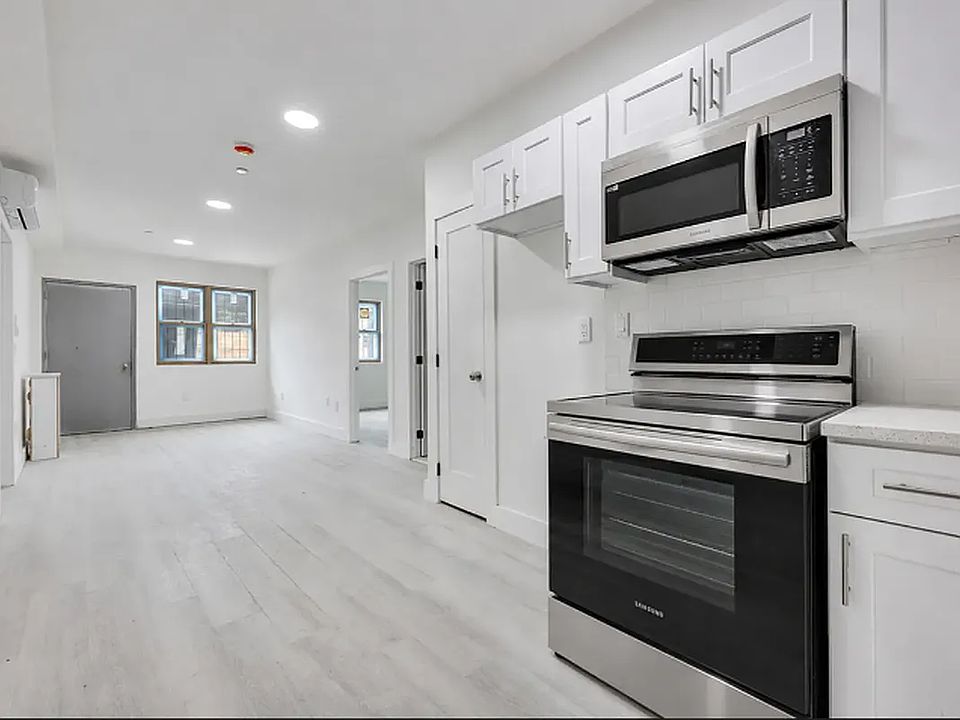 1st image of 431 Warwick St #2J