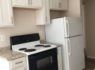 903 S Green Rd #101, Cleveland, OH 44121