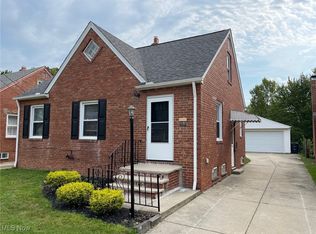 1539 Winchester Rd, Lyndhurst, OH 44124