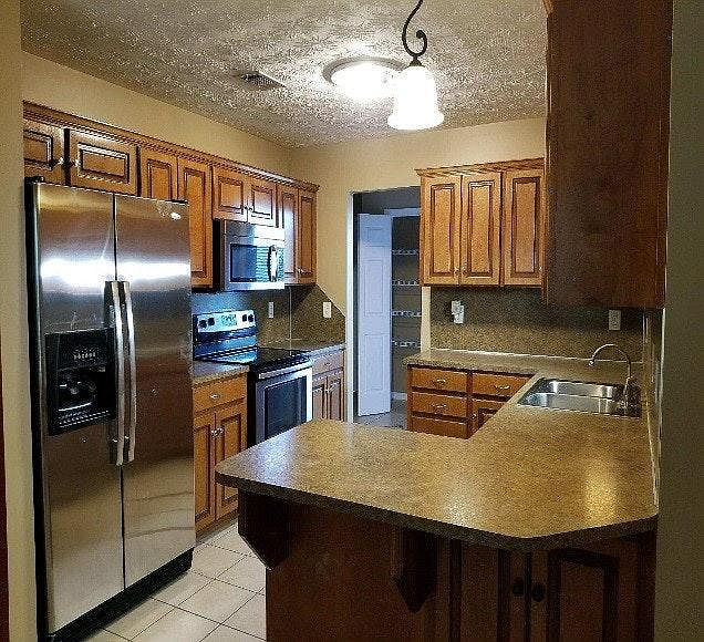 2nd image of 339 Lee Road 2000