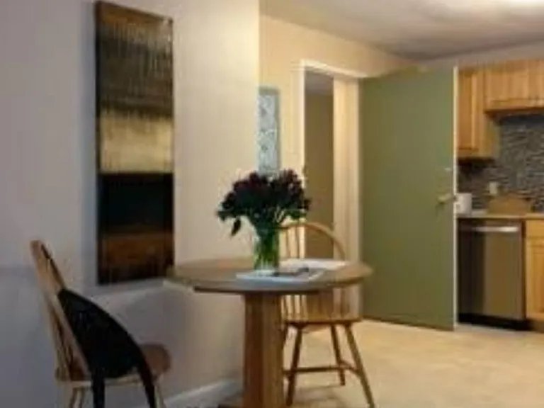 200 Kent St #11 — Photo 5
