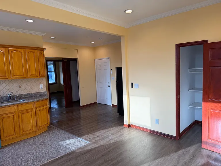 111-03 Rockaway Blvd #2R — Photo 5