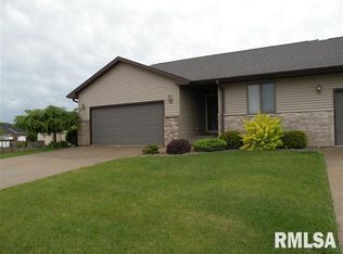 528 Mill Rdg, Clinton, IA 52732