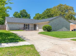 16754 Gleneagle Dr N, Conroe, TX 77385