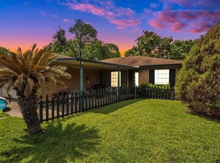 12411 Drifting Winds Dr, Houston, TX 77044