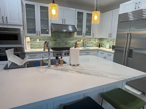 2nd image of 5716 Ginger Glen Trl