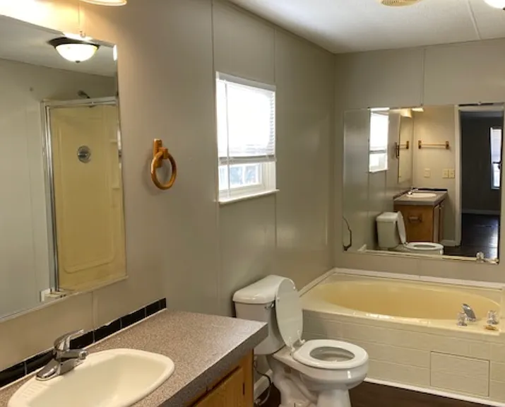 08 BR Bath