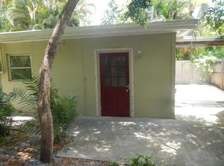 813 SW 14th Ter, Fort Lauderdale, FL 33312