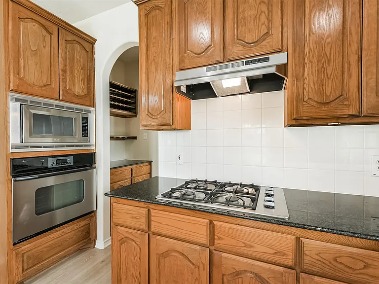 11918 Mariposa Canyon Dr — Photo 19