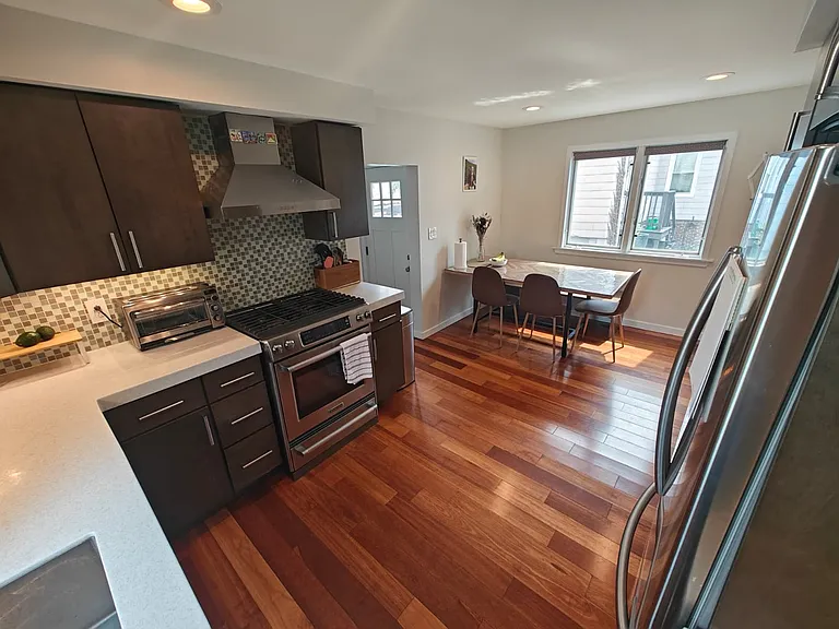73R Rush St — Photo 12