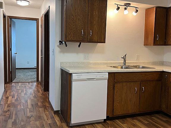 Kitchen/Hall