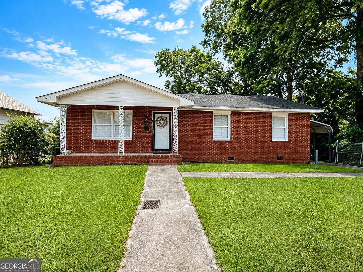 3 bed, 3.0 bath, 1333 sqft, $2,295 — Photo 1