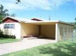 1713 S Avenue I, Portales, NM 88130