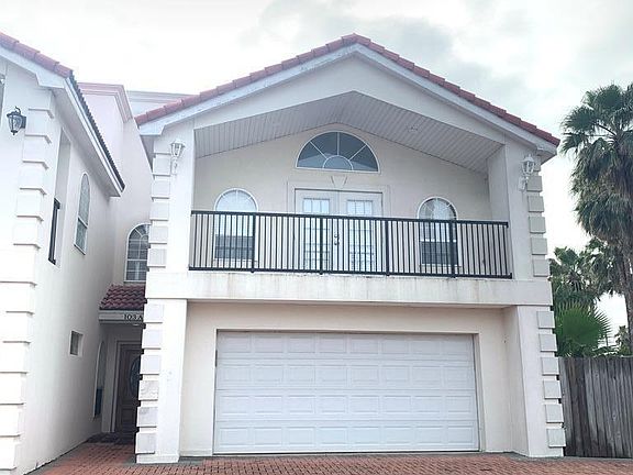 3rd image of 103 Palmetto Dr #A