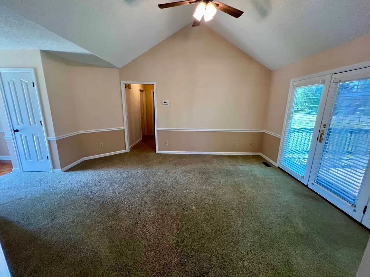 3-Bedroom Murfreesboro Home with Fenced Backyard & Garage! — Photo 3