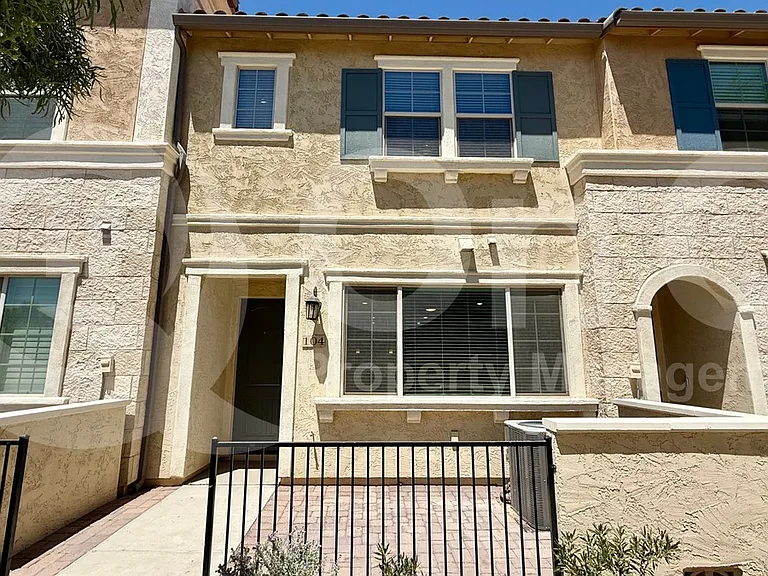 2669 S Peppertree Dr #104 — Photo 1