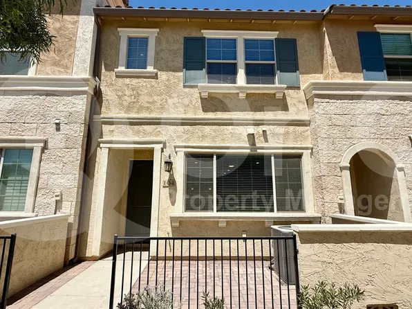 2669 S Peppertree Dr #104, Gilbert, AZ 85295