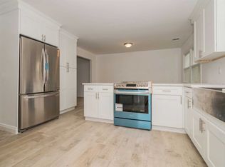 62 Sherman St, Patchogue, NY 11772